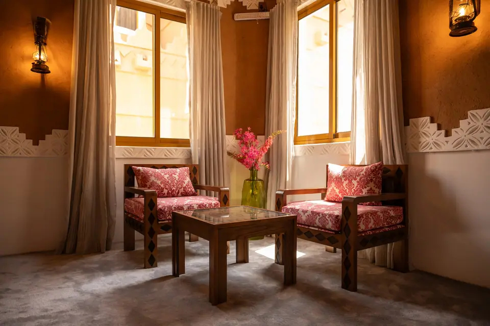 Sitting room with Najdi details